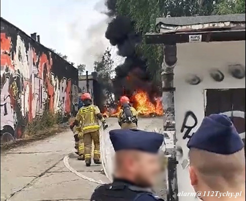 tychy info Kłęby czarnego dymu były widoczne z daleka To podpalenie