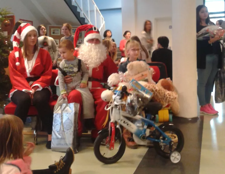 Mikołaje na motocyklach odwiedzili dzieci tyskiego Hospicjum - 3.12.2016