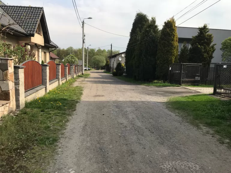 Ulica Mahoniowa w Tychach - 04.2018
