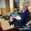 [FOTO] Strażnicy miejscy rozmawiają z dziećmi o bezpieczeństwie