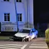 [ZDJĘCIA] Demolka po pijaku na tyskiej ulicy